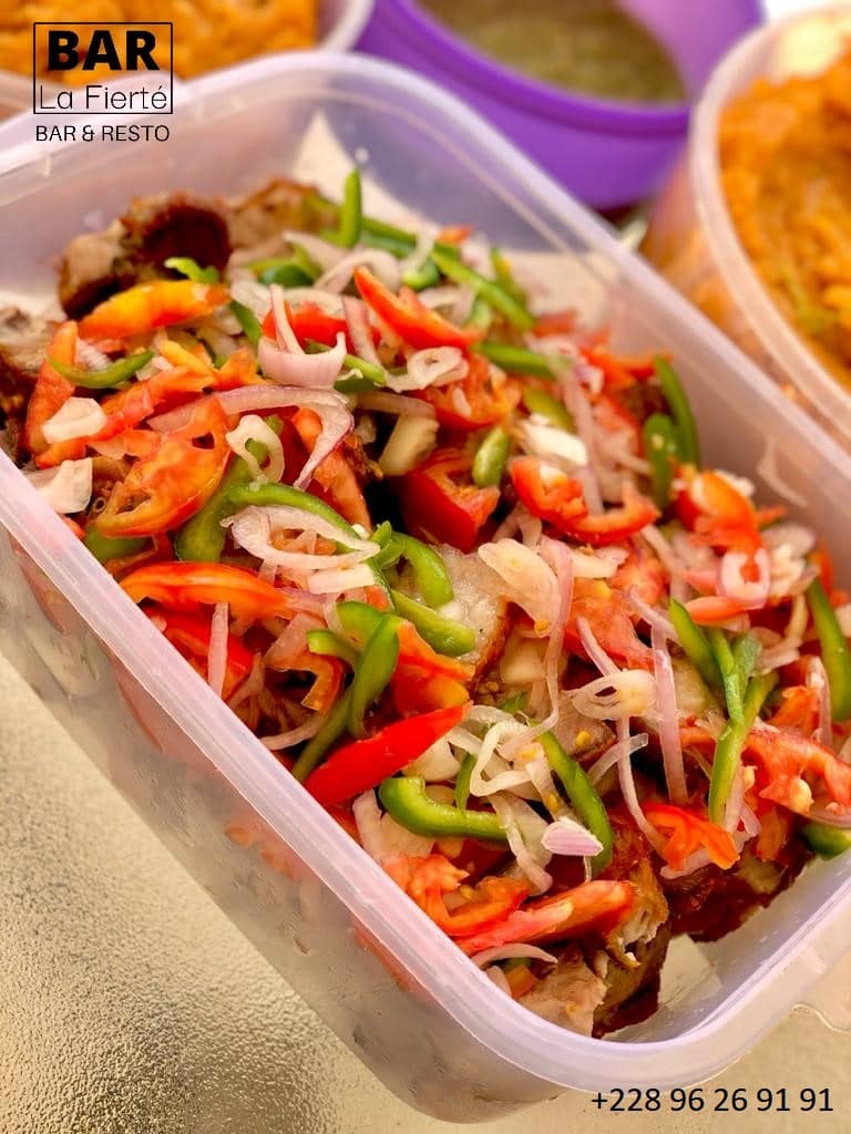 Adokougbui du meilleur restaurant de Lomé